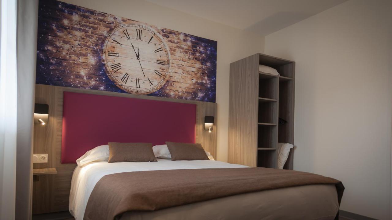 L'Horloge Gourmande Hotel Donzere Bagian luar foto